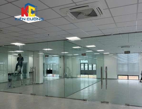 Uứng dụng vách nhôm kính Tại Quận 4